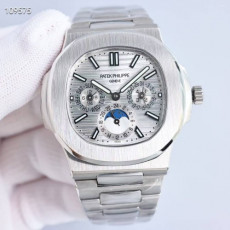 파텍필립 노틸러스 퍼페츄얼 캘린더 실버 화이트 컬러 시계 워치